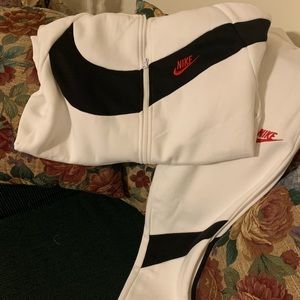 Nike jogging suit